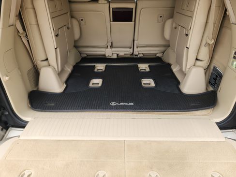 Used 2014 Lexus LX 570 4WD image 43