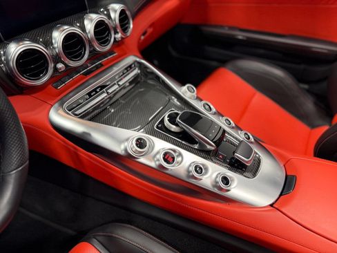 Used 2018 Mercedes-Benz AMG GT Roadster image 20
