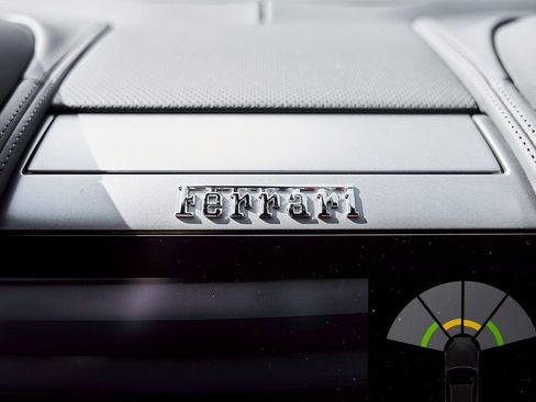 Used 2019 Ferrari GTC4Lusso image 78