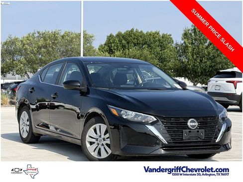 Used 2025 Nissan Sentra S FWD image 2