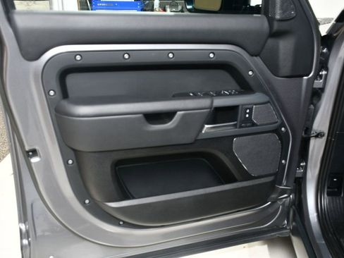 Used 2023 Land Rover Defender 110 X image 22