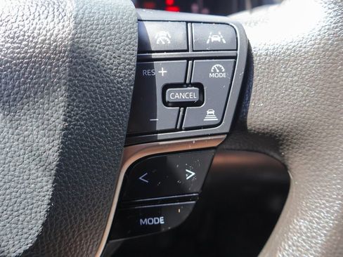 Used 2025 Toyota Camry LE AWD/4WD image 14