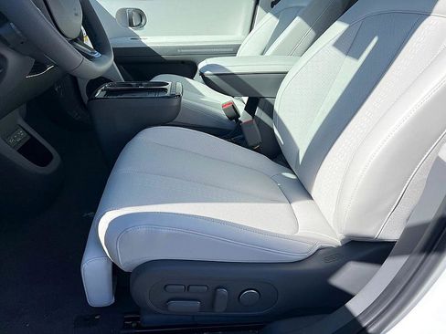 New 2026 Hyundai Ioniq 5 Limited image 8