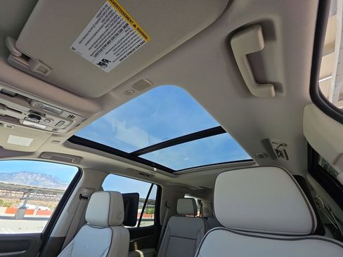 Used 2024 GMC Yukon Denali w/ Advanced Technology Package RWD image 19
