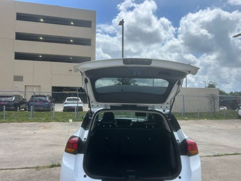 Used 2025 Buick Encore GX Preferred FWD image 30