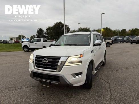 Used 2022 Nissan Armada Platinum w/ Captain's Chairs Package AWD/4WD image 5