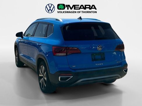 Used 2023 Volkswagen Taos SE w/ Panoramic Sunroof Package AWD/4WD image 3