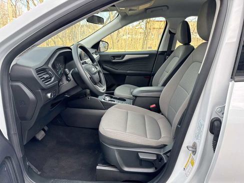 Used 2022 Ford Escape S image 11