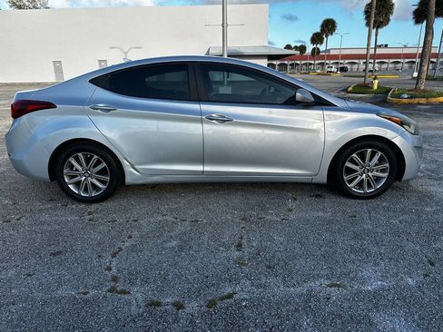 Used 2014 Hyundai Elantra SE w/ Option Group 02 image 5