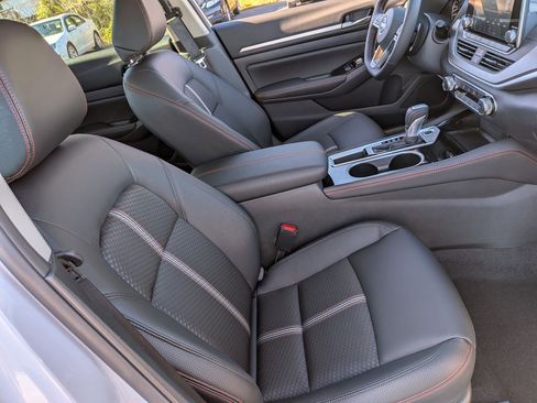 New 2025 Nissan Altima 2.5 SR image 31