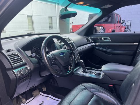 Used 2016 Ford Explorer Sport AWD/4WD image 9