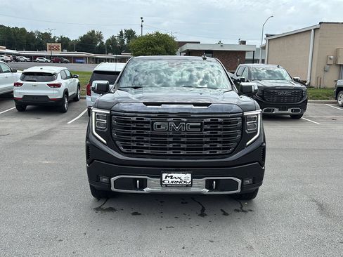 Used 2024 GMC Sierra 1500 Denali Ultimate AWD/4WD image 8