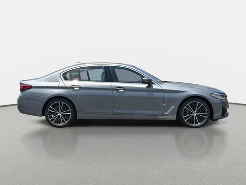 Used 2023 BMW 540i xDrive w/ Convenience Package AWD/4WD image 2