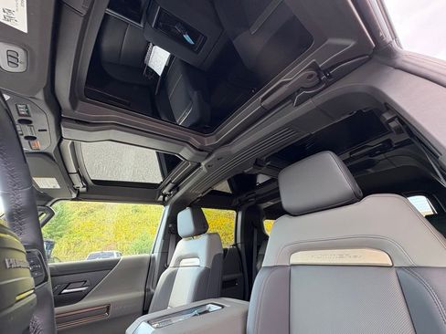New 2025 GMC Hummer EV 3X w/ LPO, Sport Package image 14
