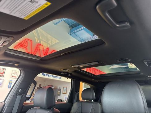 Used 2023 Kia Telluride SX X-Line image 33