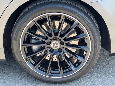 Used 2023 Mercedes-Benz S 500 4MATIC image 11