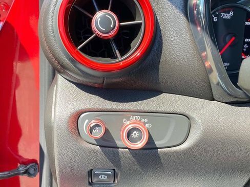 Used 2022 Chevrolet Blazer RS w/ Enhanced Convenience Package image 21