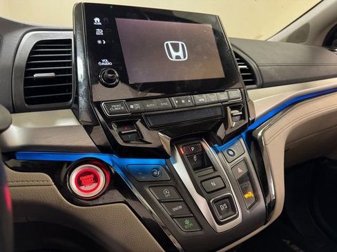 Used 2021 Honda Odyssey Touring image 13