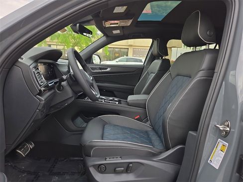 New 2025 Volkswagen Atlas Cross Sport SEL Premium R-Line image 19