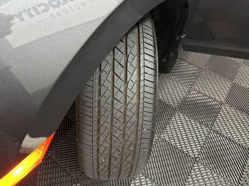 Used 2024 Honda Odyssey Touring image 43