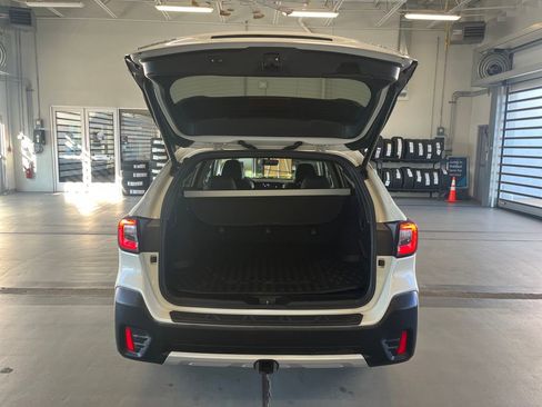 Used 2020 Subaru Outback Limited AWD/4WD image 4