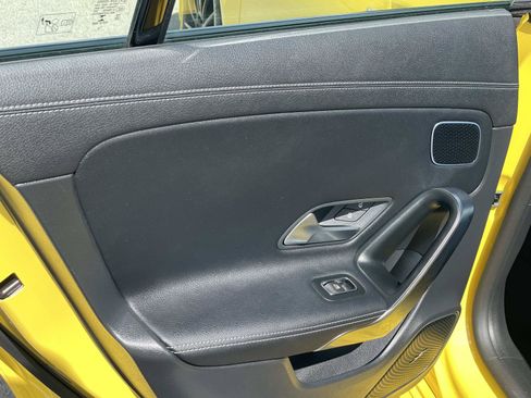 Used 2023 Mercedes-Benz CLA 250 image 33