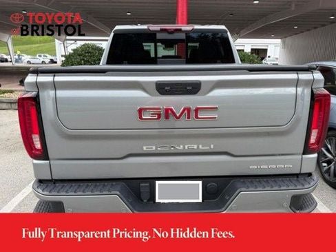 Used 2024 GMC Sierra 1500 Denali w/ Denali Reserve Package AWD/4WD image 11