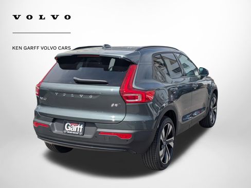 New 2026 Volvo XC40 B5 Ultra w/ Climate Package AWD/4WD image 3