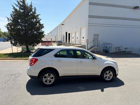 Used 2016 Chevrolet Equinox LS image 4