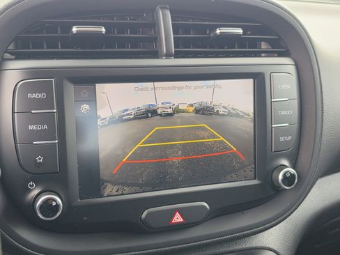 Used 2024 Kia Soul LX w/ Option Group 015 FWD image 24