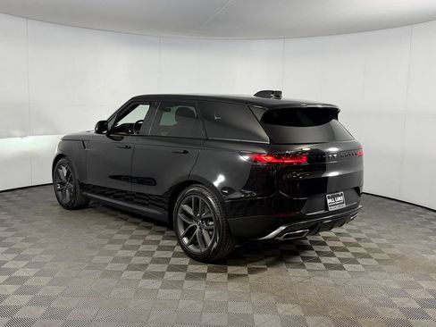 Used 2025 Land Rover Range Rover Sport SE AWD/4WD image 8