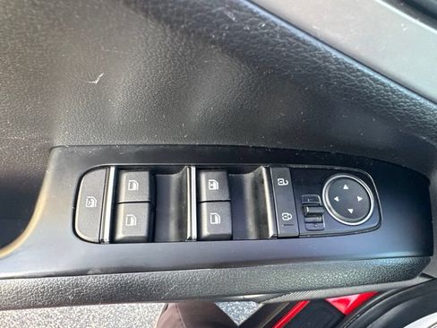 Used 2024 Kia Soul LX w/ Option Group 015 FWD image 18