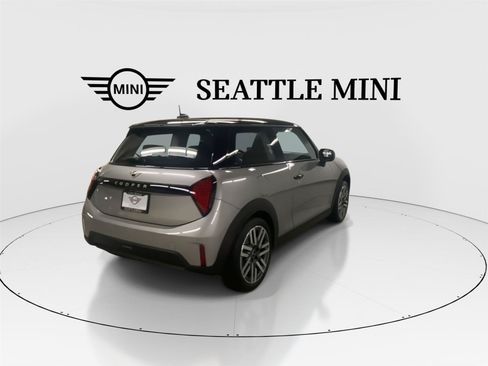 New 2026 MINI Cooper 2-Door Hardtop FWD image 11
