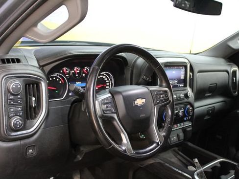 Used 2019 Chevrolet Silverado 1500 LTZ w/ LTZ Convenience Package AWD/4WD image 14