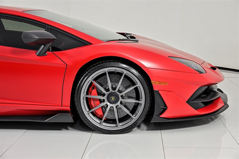 Used 2019 Lamborghini Aventador SVJ AWD/4WD image 27