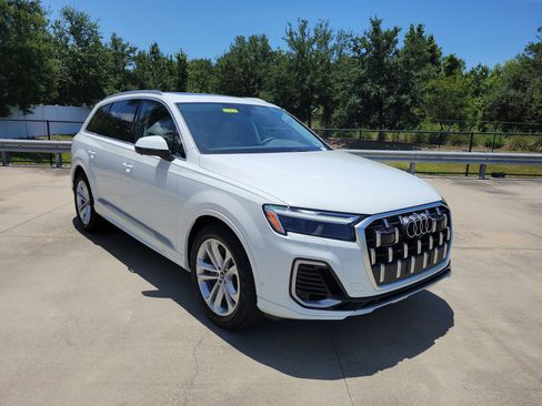 New 2026 Audi Q7 3.0T Premium Plus AWD/4WD image 1