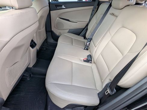 Used 2018 Hyundai Tucson Limited w/ Ultimate Package 02 image 18