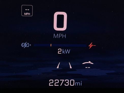 Used 2024 Chevrolet Equinox EV LT FWD image 17