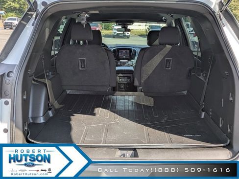 Used 2022 Chevrolet Traverse LT image 10