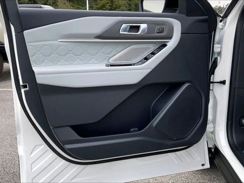 New 2026 Ford Explorer Platinum w/ LUX Leather Package image 10