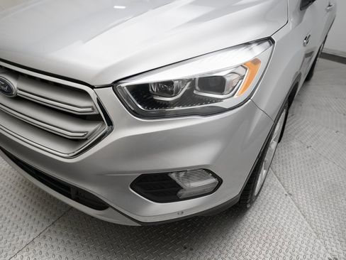 Used 2019 Ford Escape Titanium image 24