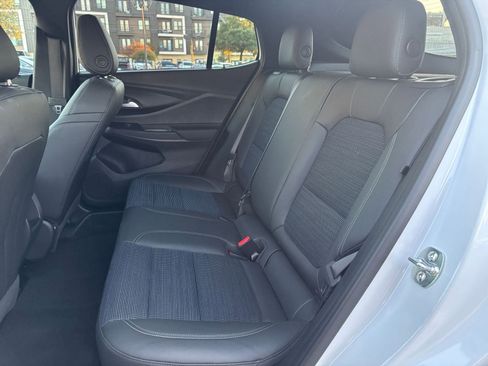 Used 2025 Buick Envista Preferred image 20