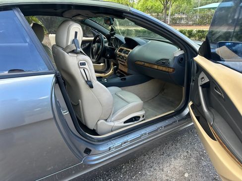 Used 2004 BMW 645Ci Convertible RWD image 4