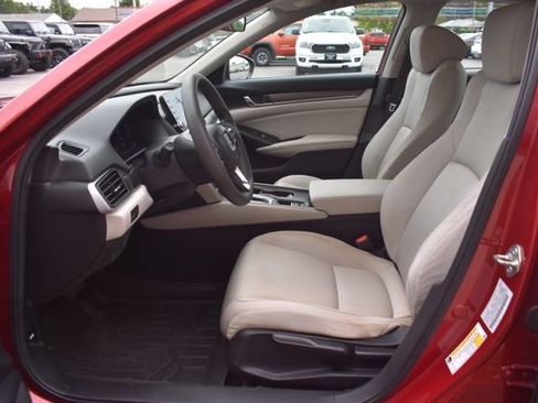Used 2018 Honda Accord LX image 15