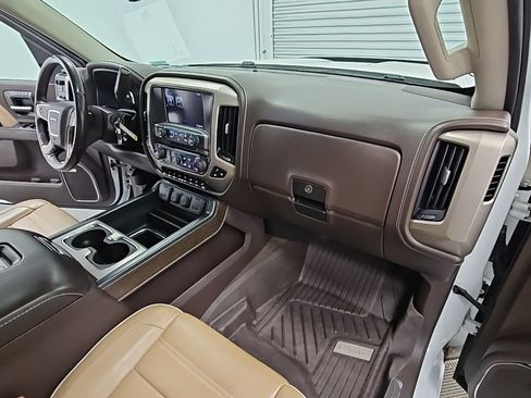 Used 2018 GMC Sierra 1500 Denali w/ Denali Ultimate Package image 38