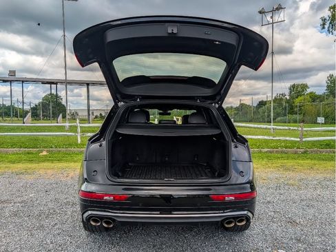 Used 2023 Audi SQ5 Premium Plus w/ Premium Plus Package AWD/4WD image 7