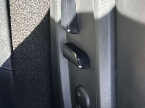 Certified 2024 Nissan Pathfinder SL image 27