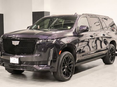 Used 2023 Cadillac Escalade ESV Sport Platinum w/ LPO, ONYX Package AWD/4WD image 1