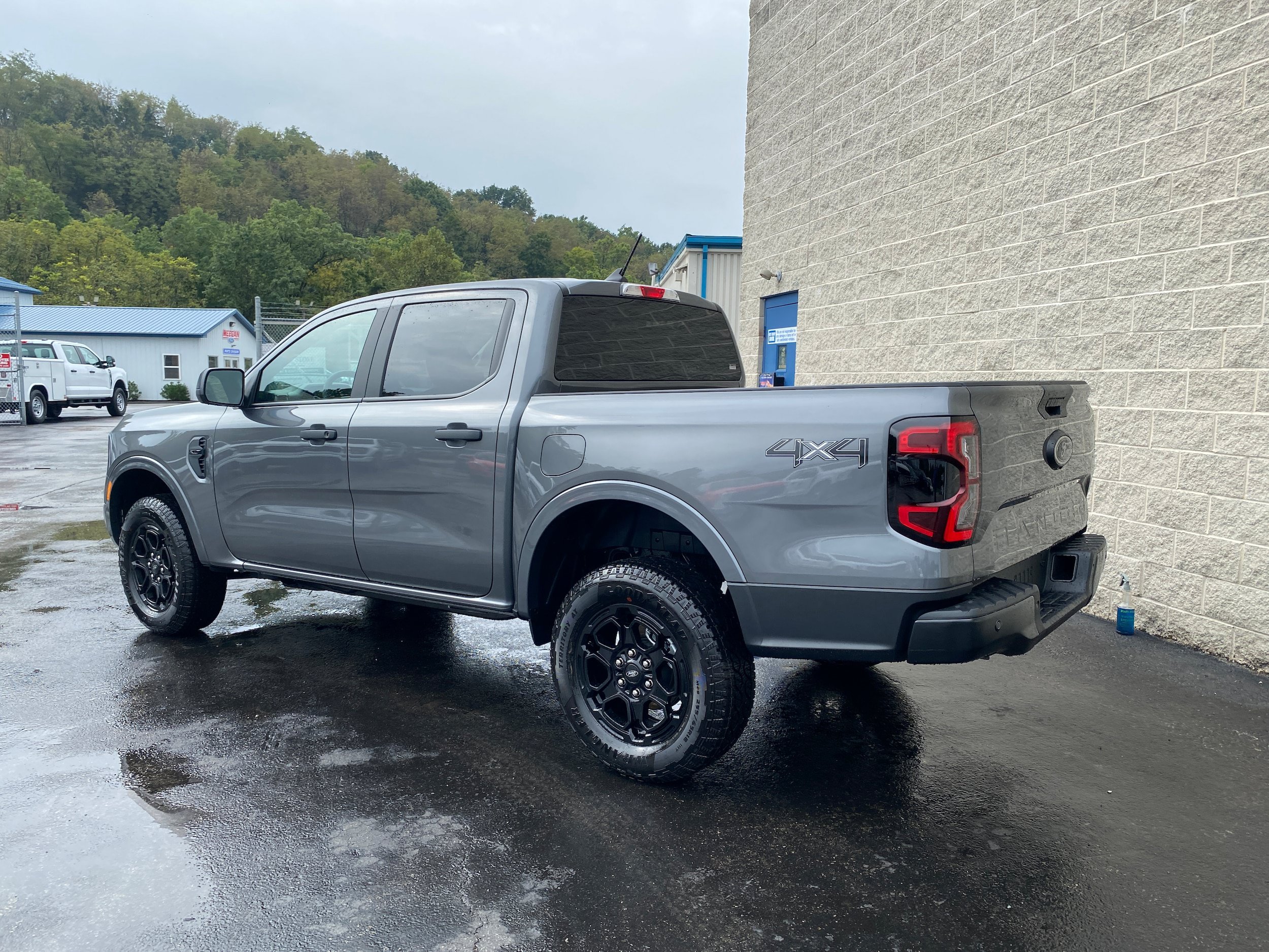 New 2026 Ford Ranger XLT w/ Black Appearance Package AWD/4WD image 7