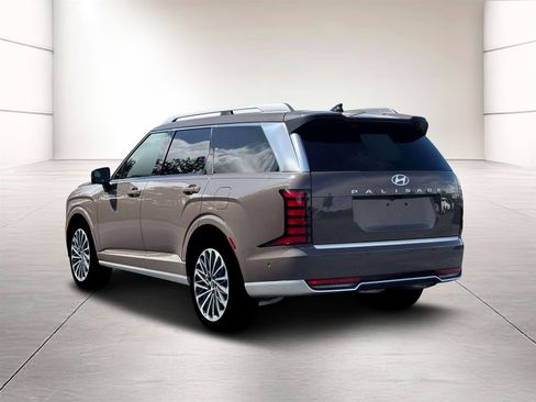 New 2026 Hyundai Palisade Calligraphy FWD image 5